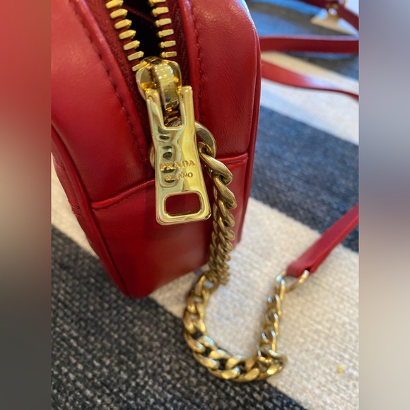 PRADA DIAGRAMME Camera Bag ▪️Authentic In Excellent Condition - Picture 6 of 9